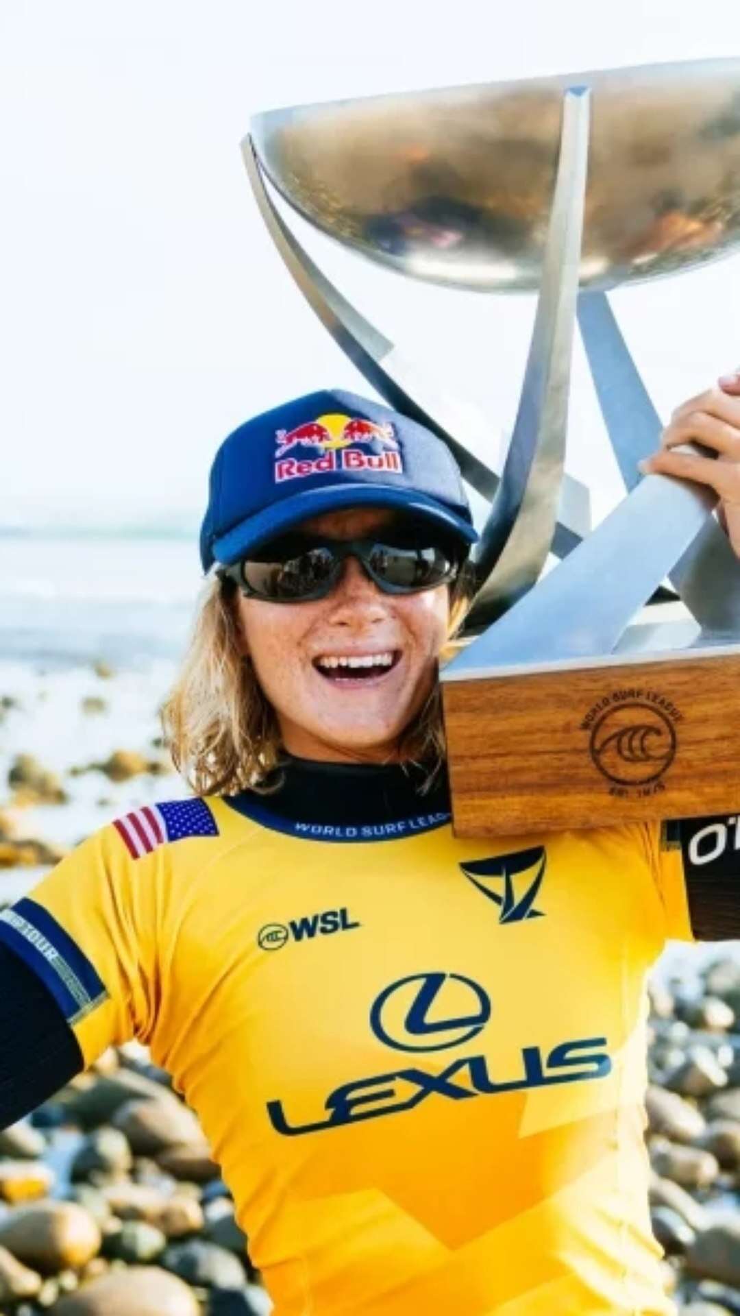 Caitlin Simmers celebra título mundial no WSL Finals: ‘foi perfeito’