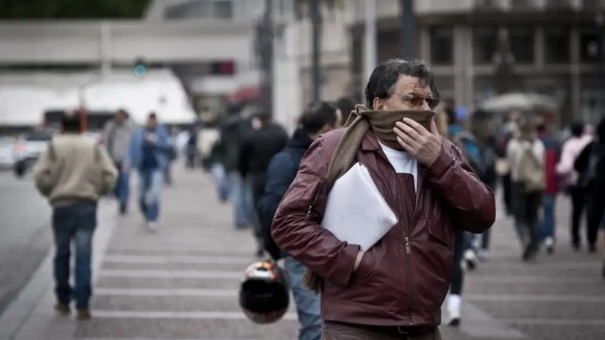 Frente fria traz risco de temporal neste domingo no Sul do Brasil