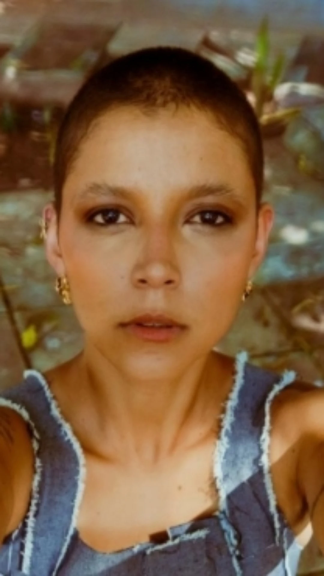 Ànna Moura lança “Lado Verso” do álbum Visse-Verso com clipes inclusivos e batidas urbanas