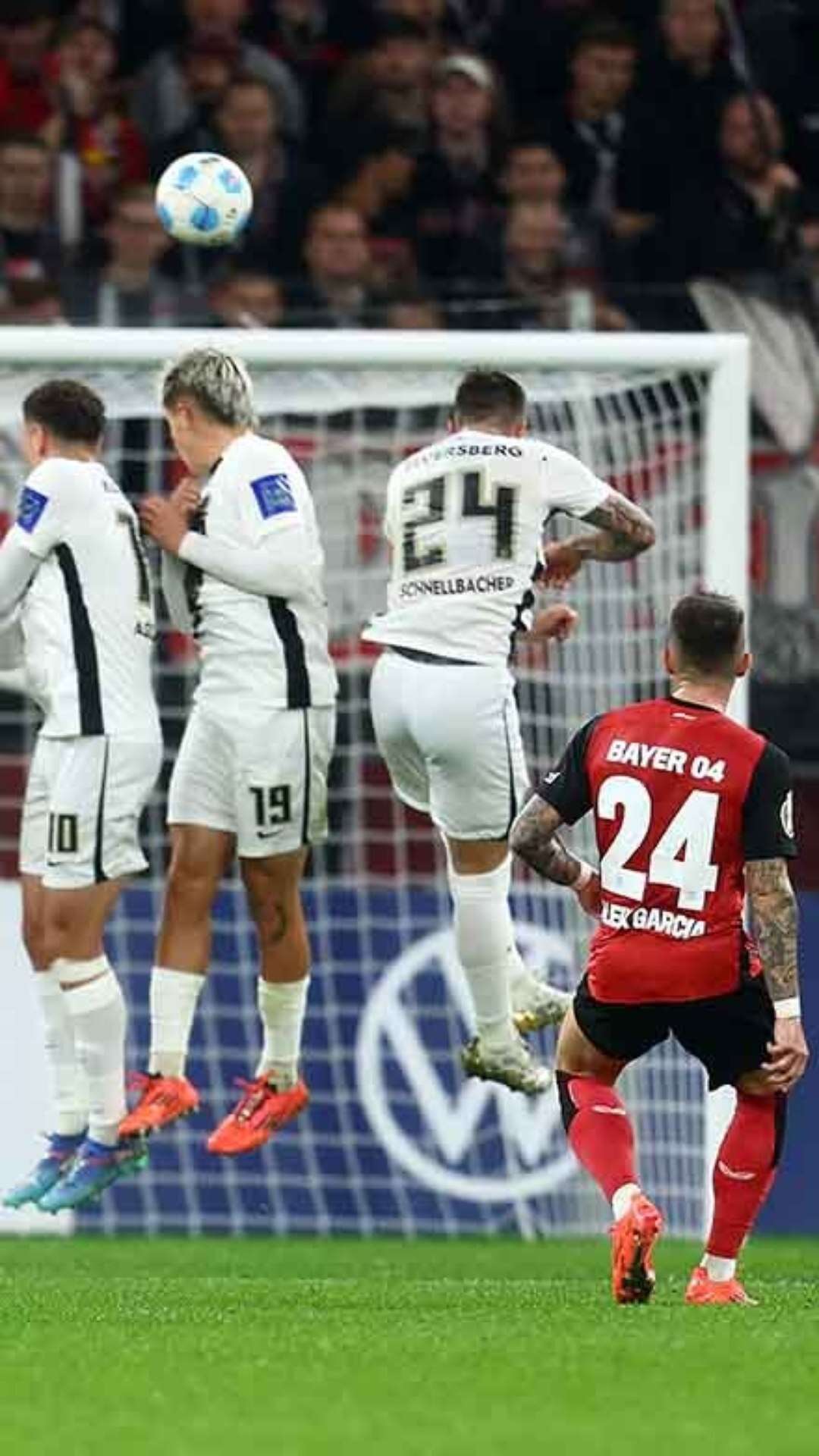 Leverkusen vence e está nas oitavas da Copa da Alemanha; RB Leipzig também avança