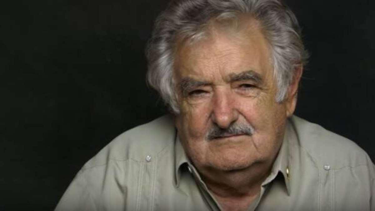 Mujica volta ao hospital pela quarta 
vez em menos de duas semanas