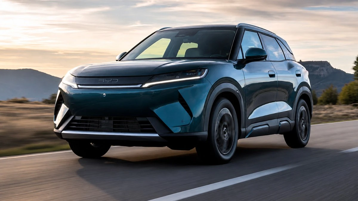 BYD prepara estreia do Atto 2 DM-i Flex no Brasil