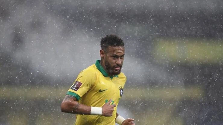 Neymar pode fazer história e passar Ronaldo em gols pela Seleção; Pelé lidera
