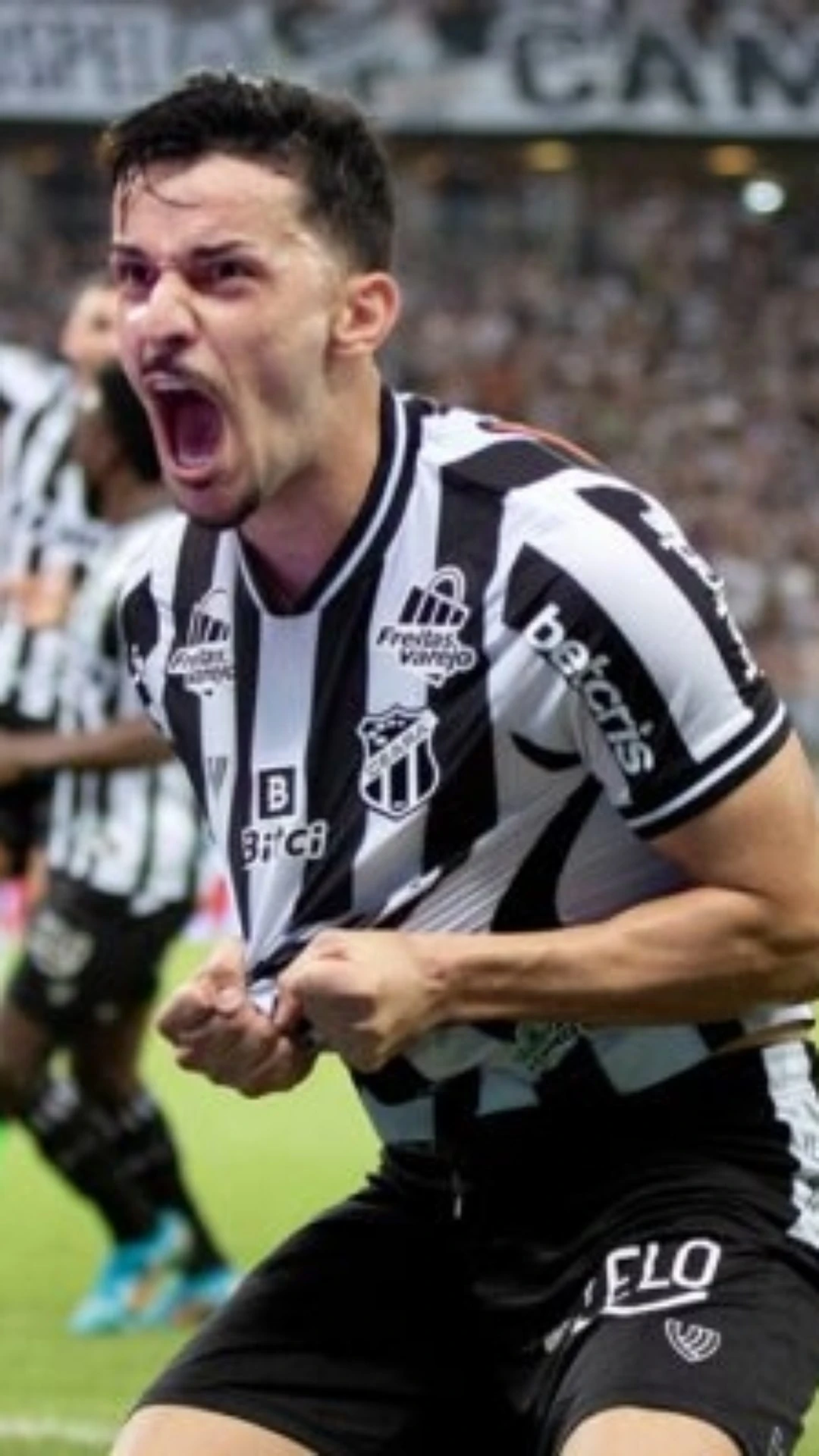 Meia Guilhreme Castilho, do Ceará, volta à pauta do Grêmio