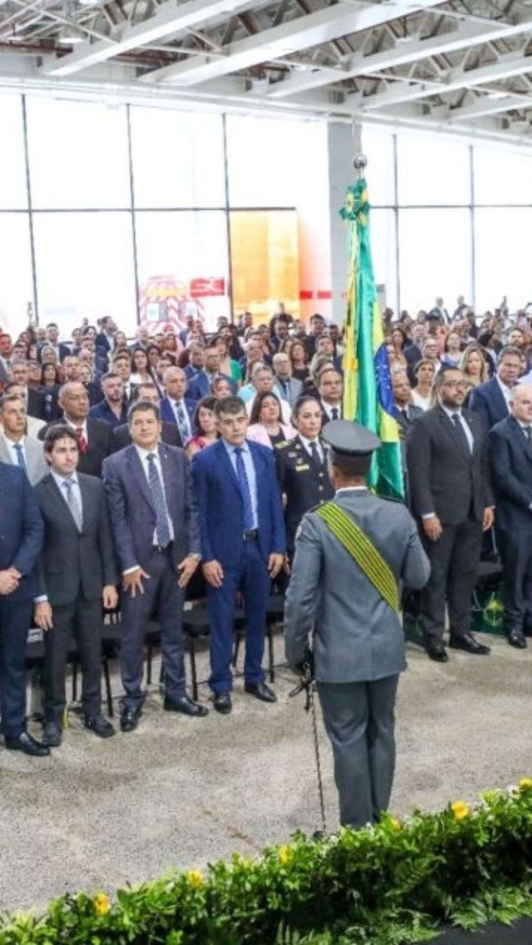 Medalha do Mérito Buriti é concedida a 426 agentes públicos e membros da sociedade civil do DF