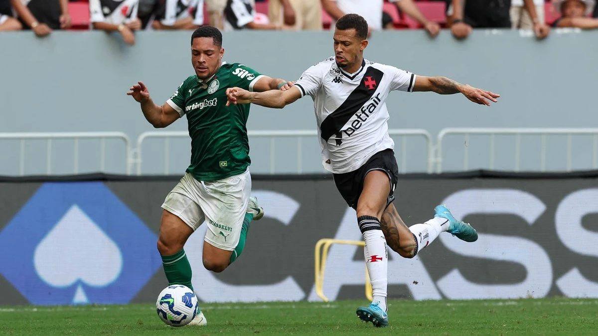 Vitor Roque desencanta, e Palmeiras vence Vasco pelo Brasileirão