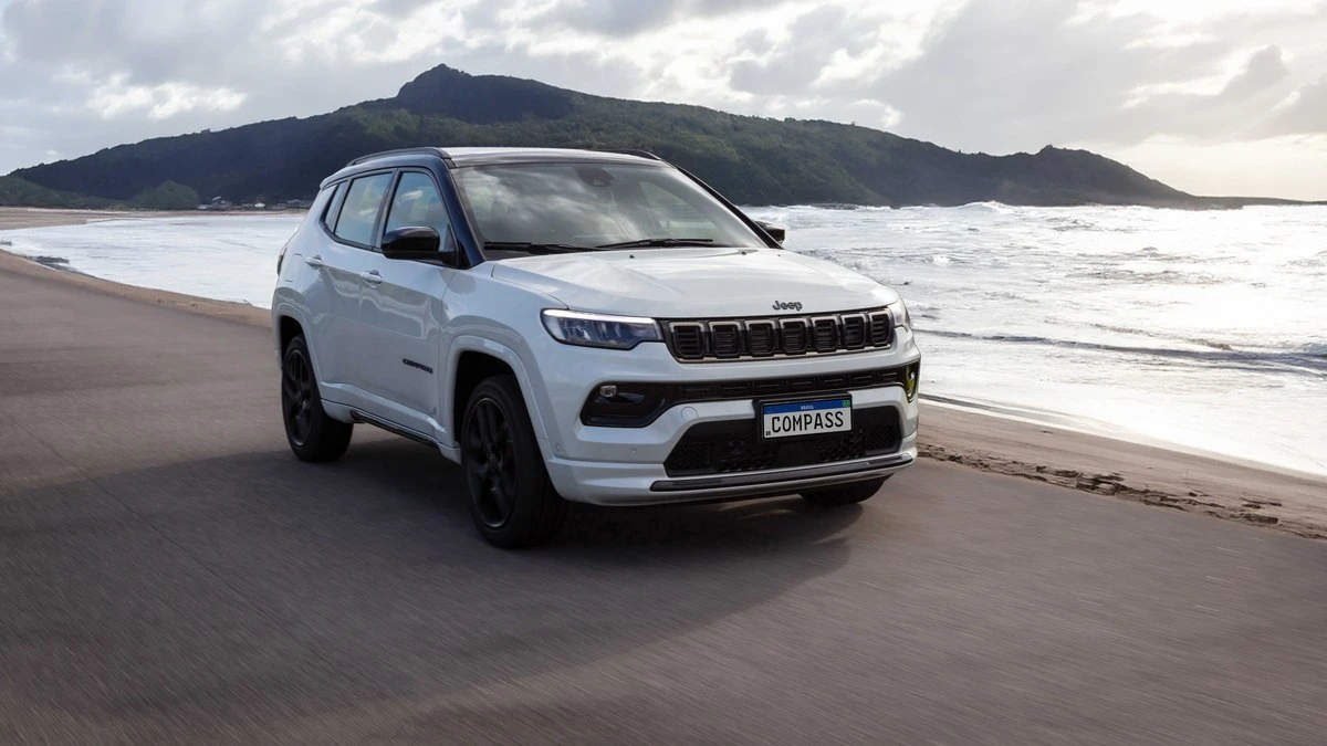 Jeep Compass 2026 fica até R$ 20 mil mais barato