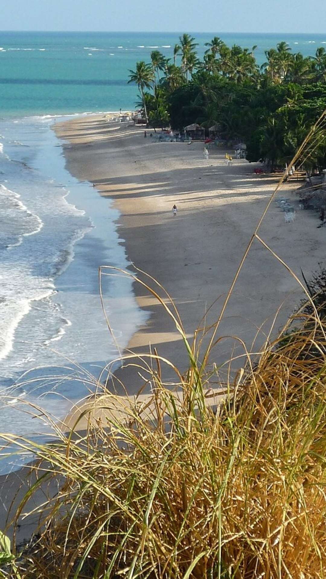 A África é logo ali: conheça a Praia do Seixas, em João Pessoa