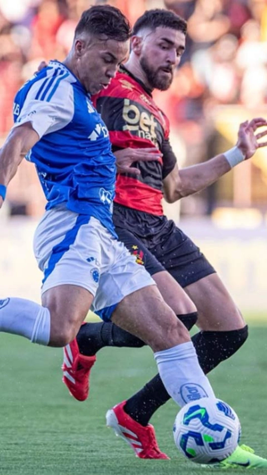 Com ajuda da lei do ex, Cruzeiro atropela o Sport no Brasileirão