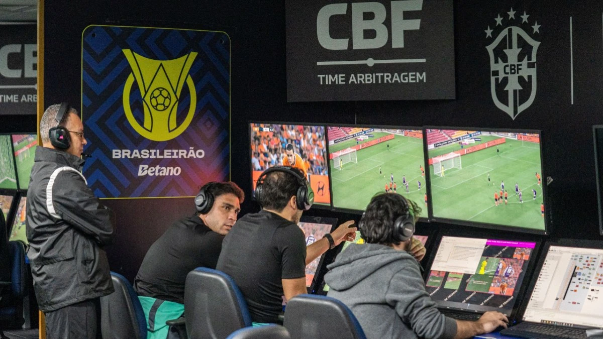 CBF recebe aval da Fifa para divulgar decisões sem o VAR