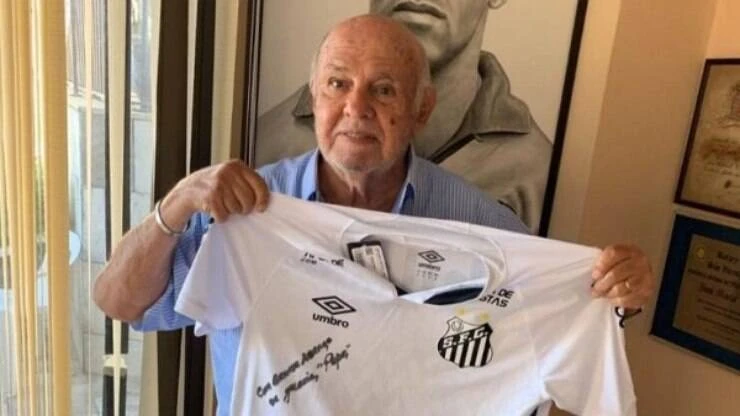 Bicampeão mundial com a seleção se recupera bem da Covid: 'está bem-humorado'