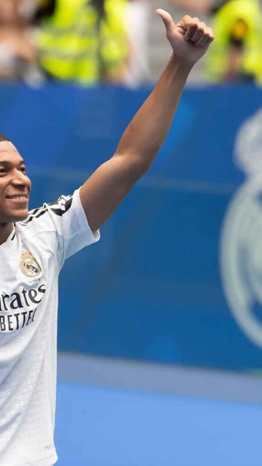 Mbappé é apresentado com festa no Real Madrid: ‘Meu sonho se realiza’