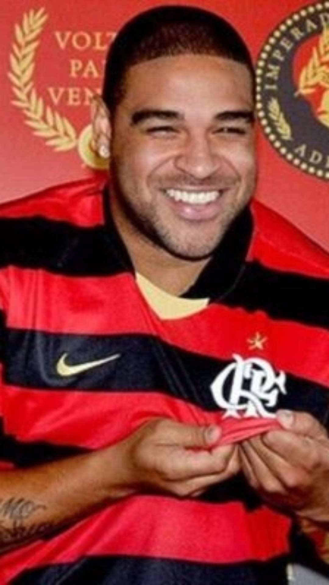 Despedida de Adriano Imperador tem primeiros nomes confirmados