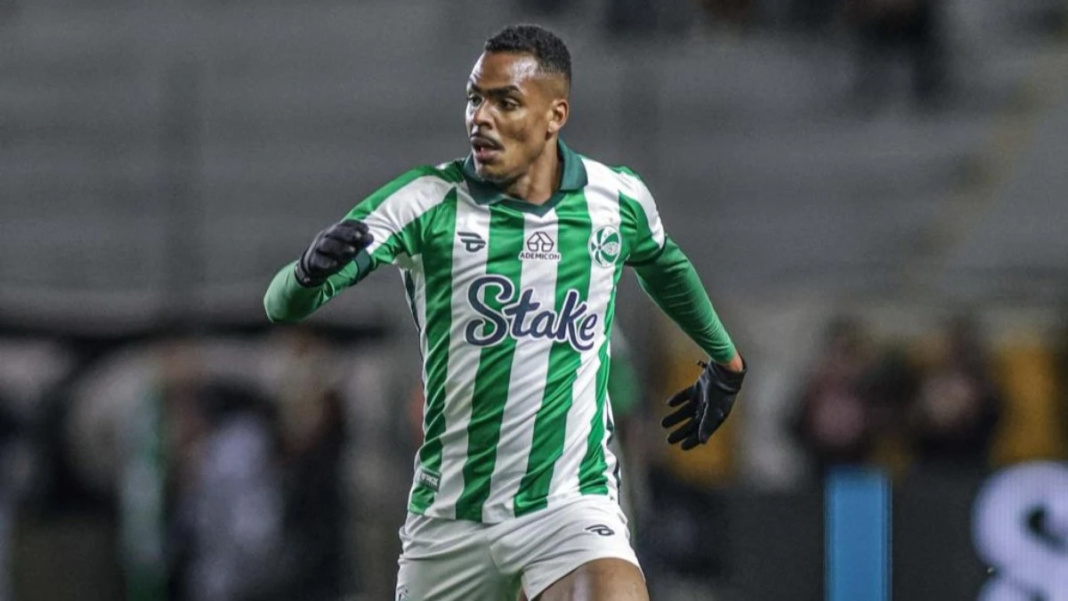 Caíque alcança marca de
50 jogos pelo Juventude contra o Mirassol