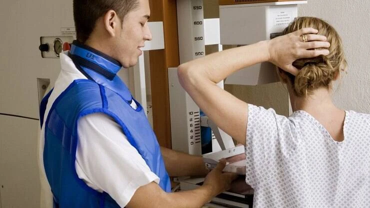 As pacientes que sofrem com atrasos em exames e tratamento do câncer na pandemia