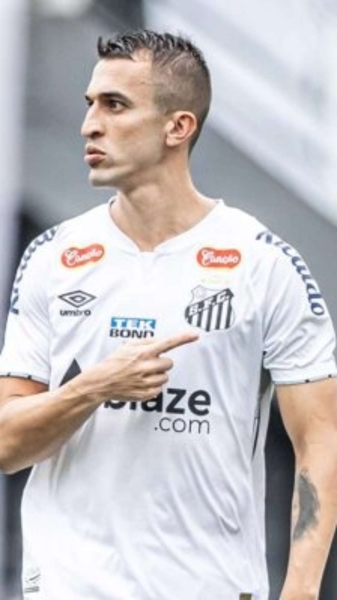 João Schimdt projeta ‘jogo fundamental’ do Santos contra o Vila Nova