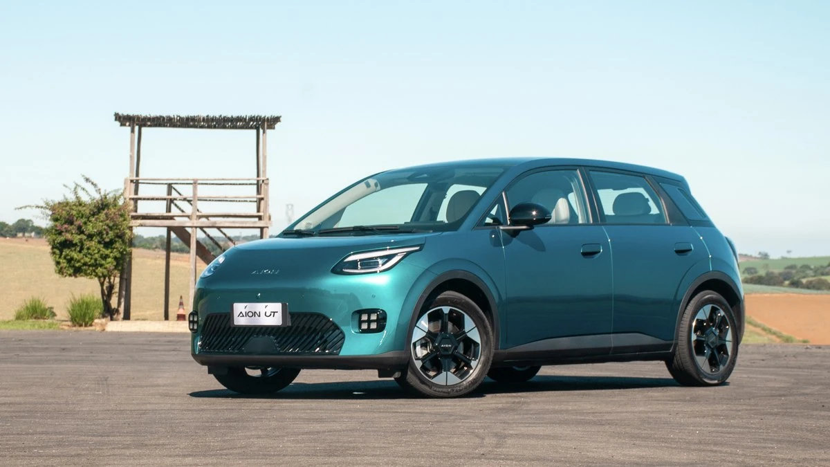 GAC Aion UT chega para aquecer o segmento de elétricos compactos