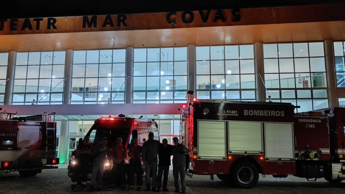 Teatro pega fogo durante ensaio no litoral norte de São Paulo
