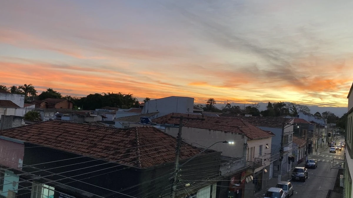 Domingo tem chuva no ES e MG, RJ e SP devem ter tempo firme; veja
