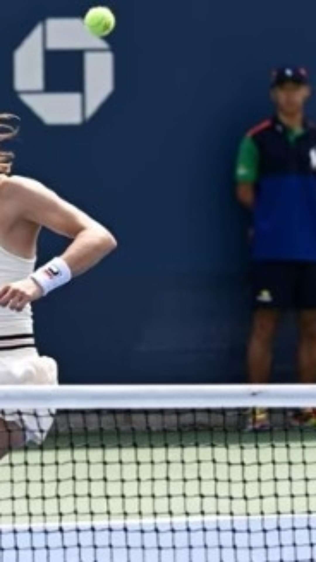 Luisa Stefani e Schuurs derrubam americanas e vão às quartas do US Open