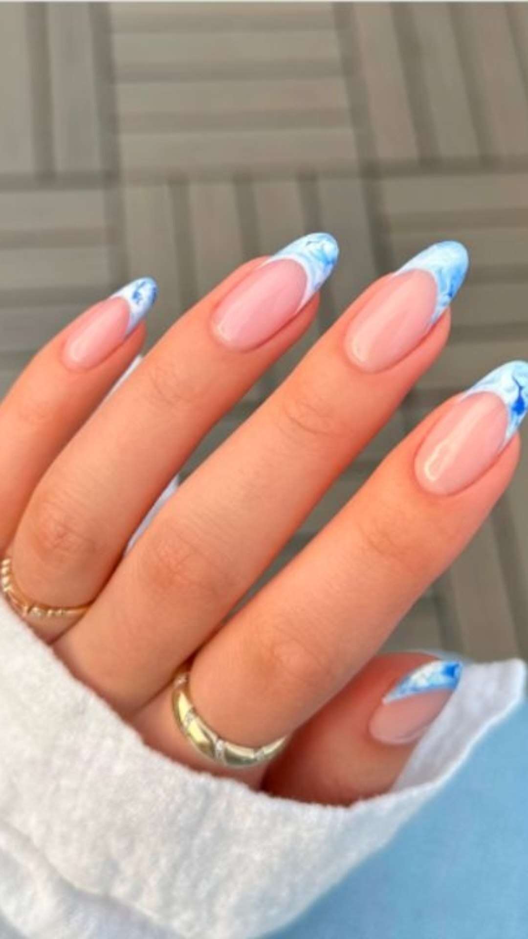 8 inspirações de unhas francesinhas elegantes e criativas