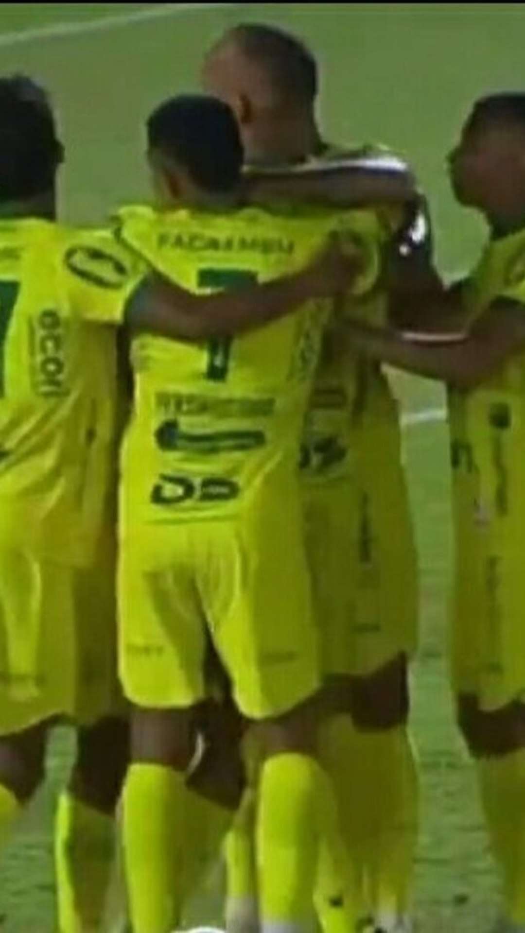 Com dois a menos, Mirassol vence Goiás e tira o Santos do G4 da Série B