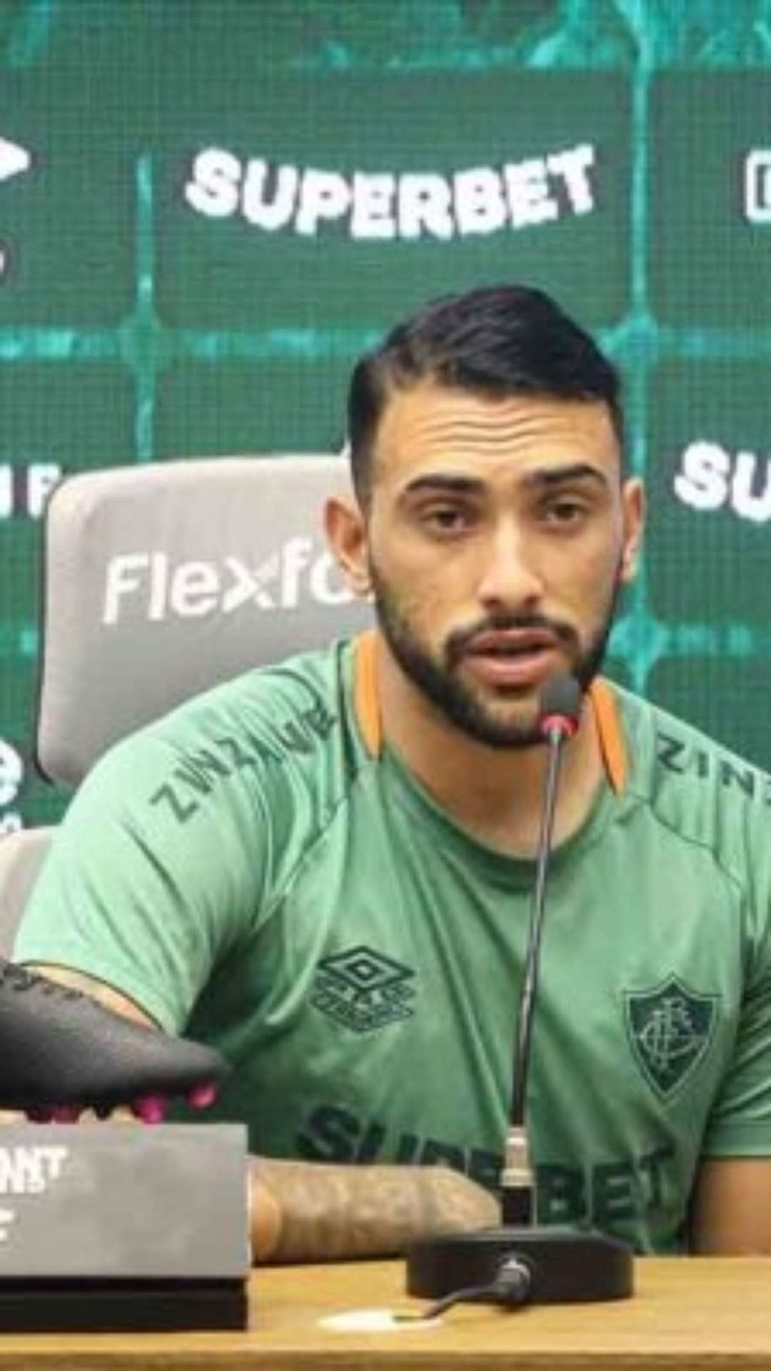 Freytes, do Fluminense, exalta Thiago Silva: ‘Aprender com sua experiência’