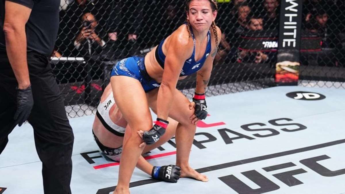 Modelo do OnlyFans vence luta no UFC e rebola na cara de oponente; veja o vídeo