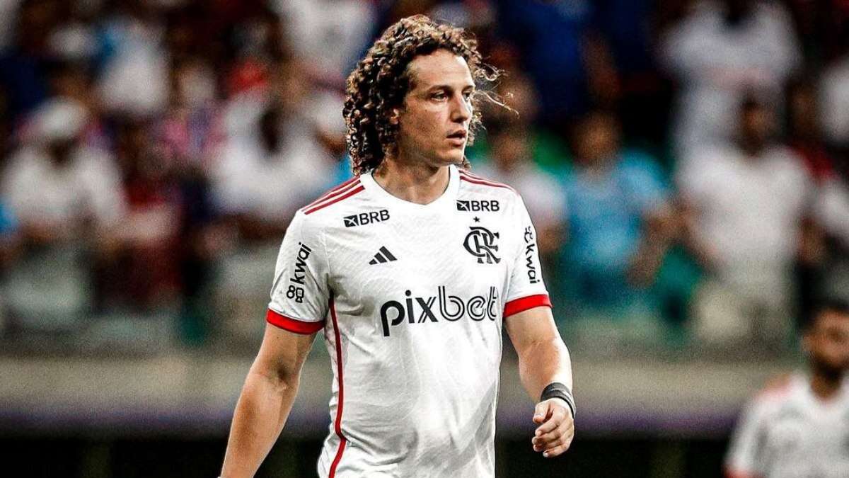 Casagrande descarta possível chegada de David Luiz no Corinthians: 'Não vale'