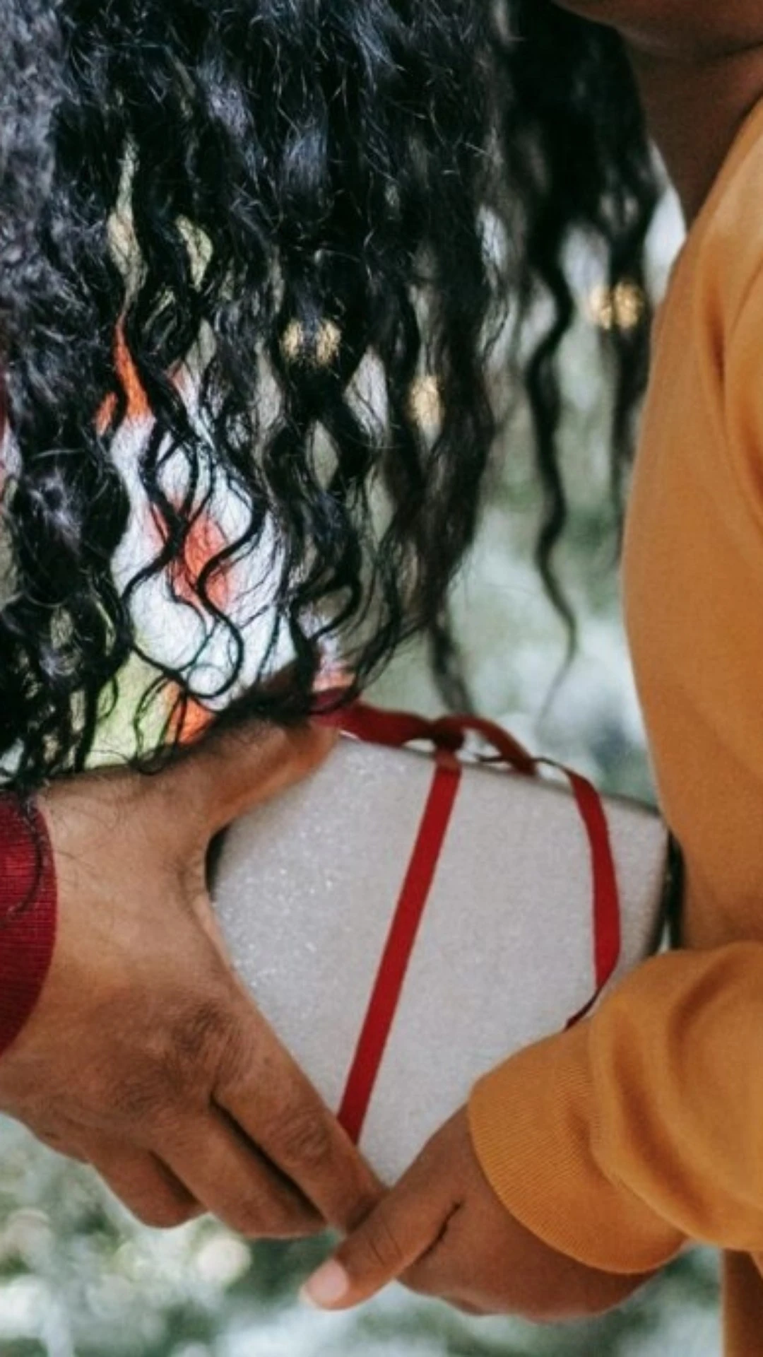 5 ideias de presente para sua mãe conforme o Ano que ela está vivendo