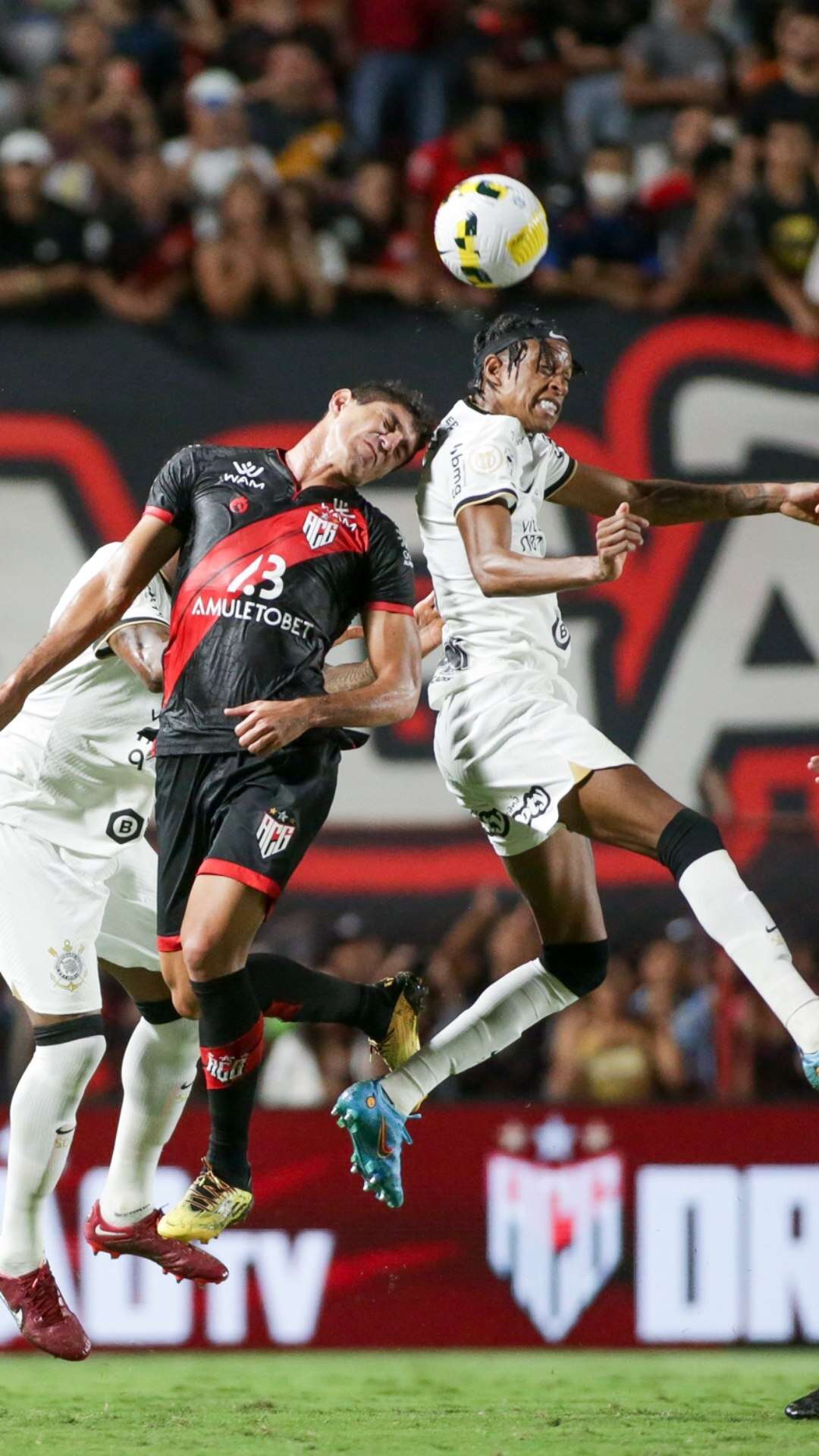 Corinthians defende bom aproveitamento contra o Atlético-GO, fora de casa