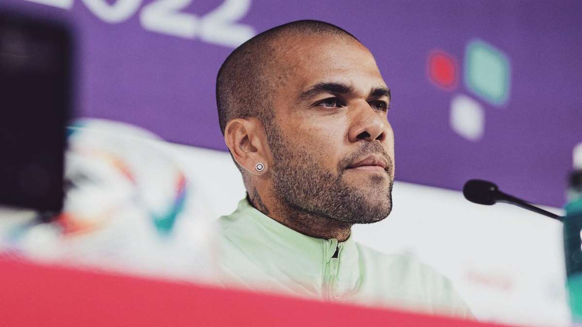 Daniel Alves publica foto pela primeira vez após deixar a prisão