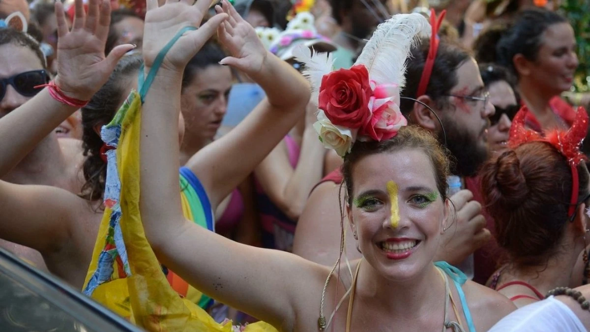 Carnaval pode ter temperatura de 40 °C no Rio e chuva em SP; confira