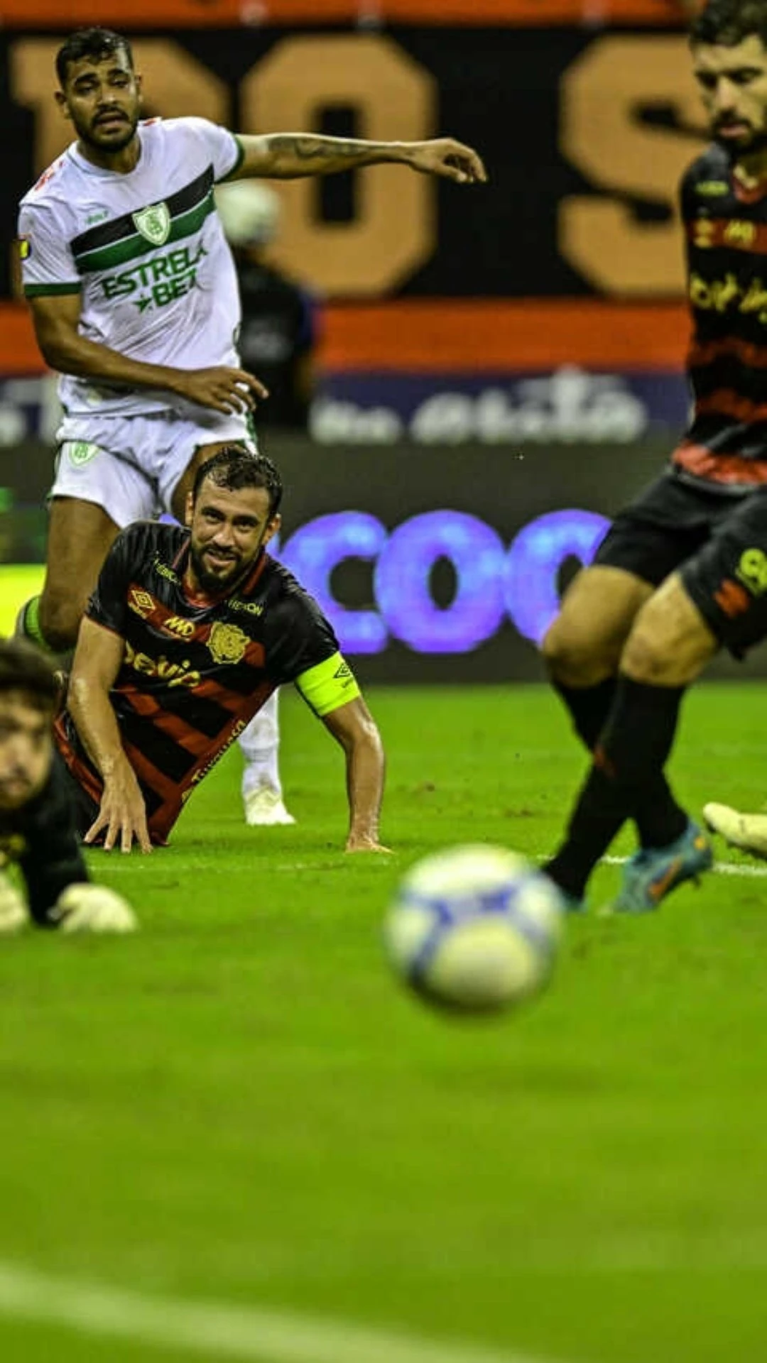 América-MG empata com Sport e dorme na liderança da Série B