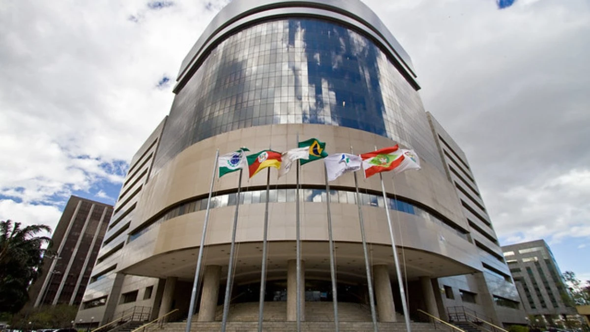 Concurso do TRF4 abre inscrições para técnicos e
analistas