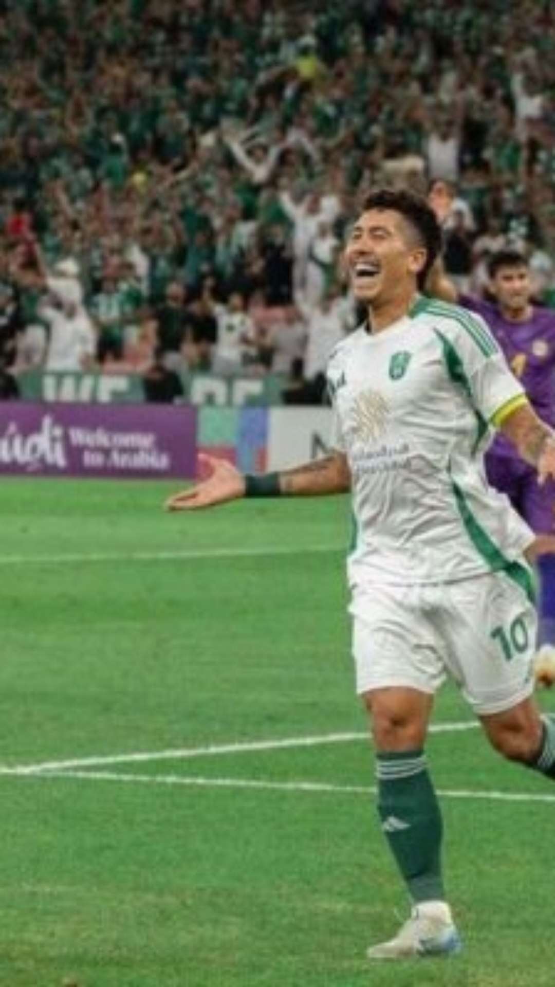 Com dois de Firmino, Al Ahli goleia pela Liga dos Campeões da Ásia