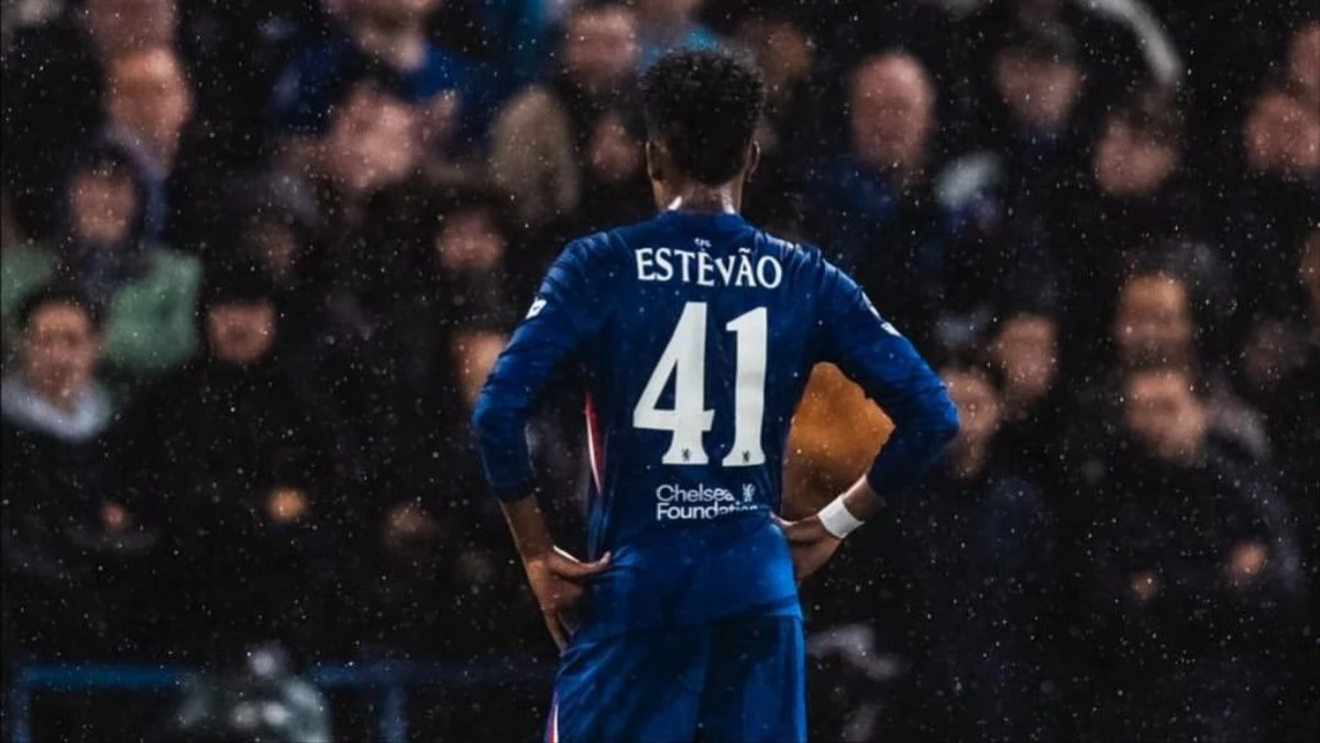 Estêvão encanta treinador do Chelsea: 