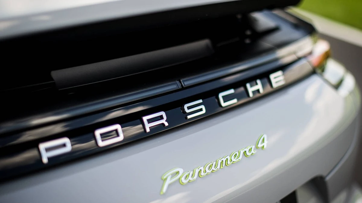 Leilão da Copart: Porsche Panamera é destaque entre os
modelos