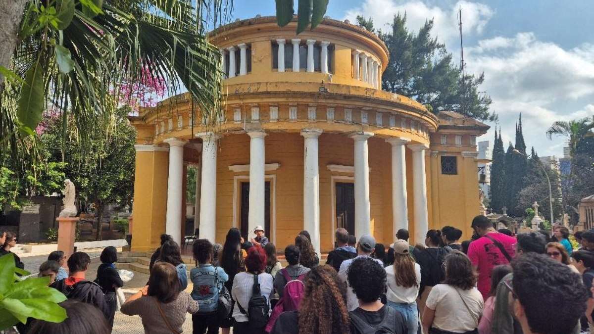 Cemitério da Consolação retoma as visitas mediadas em 2025