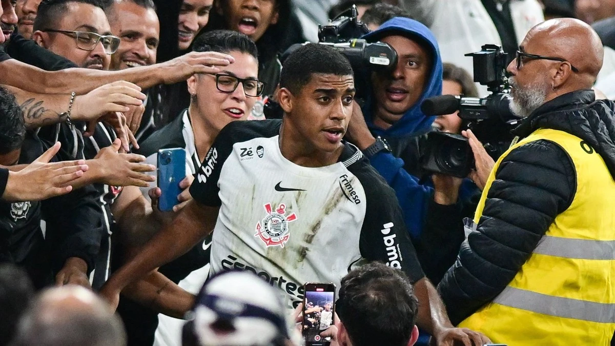 Jornalistas exaltam atuação de joia do Corinthians: 