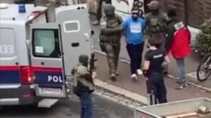 Suspeito do ataque terrorista em sinagoga é preso em Viana; veja o vídeo