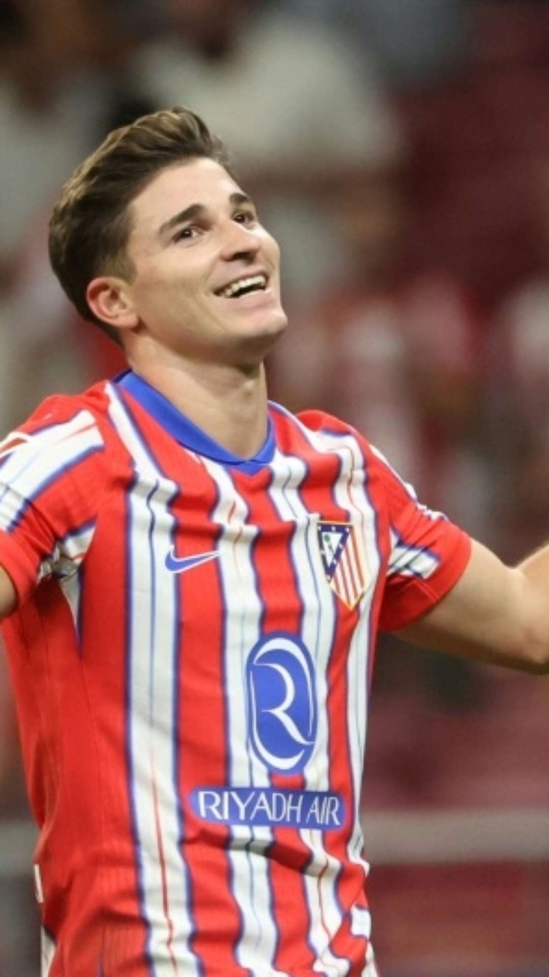 Julián Álvarez salva Atlético de Madrid contra o Vic na Copa do Rei