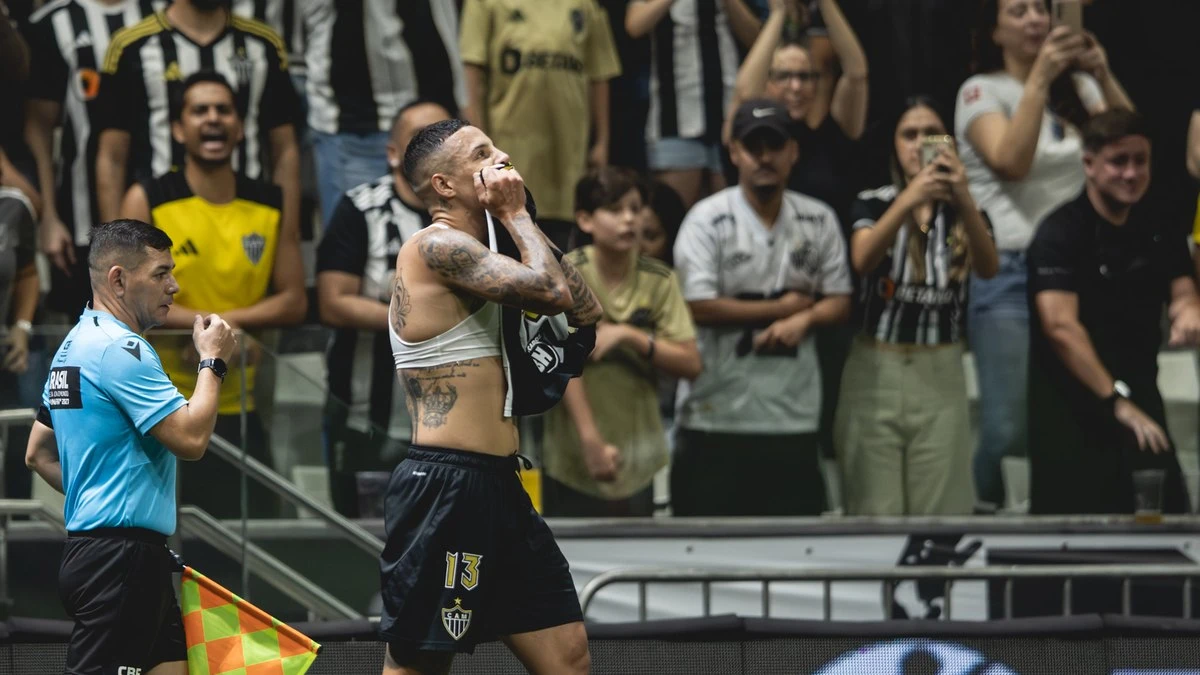 Arana marca e desabafa: 