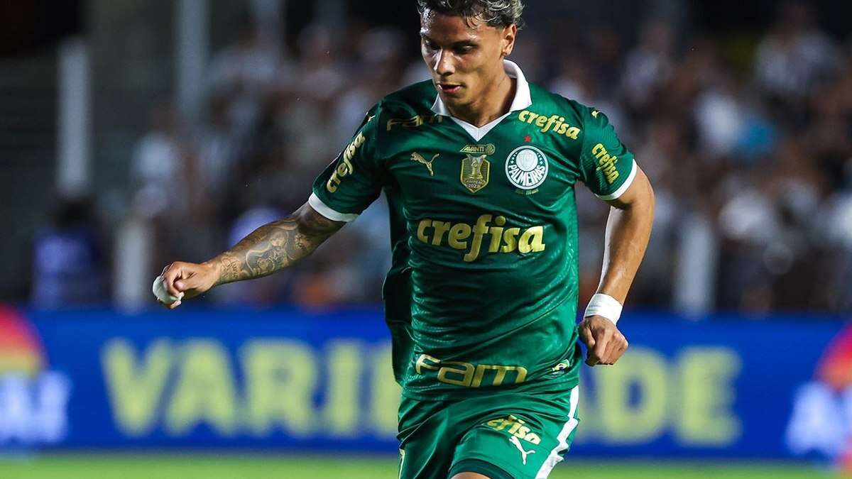 Palmeiras toma decisão após West Ham procurar meio-campista Richard Ríos