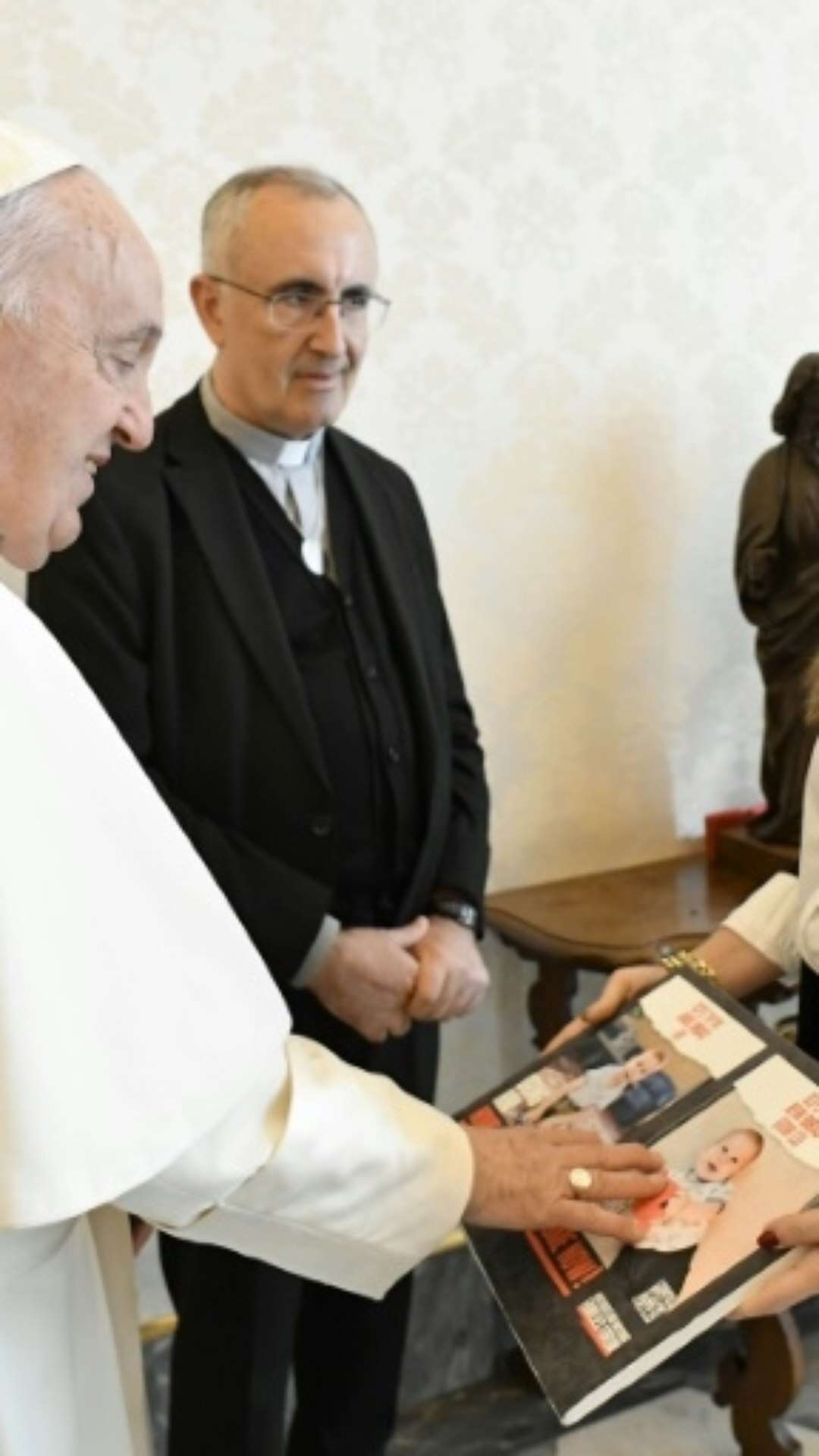 Papa Francisco recebe parentes de reféns israelenses