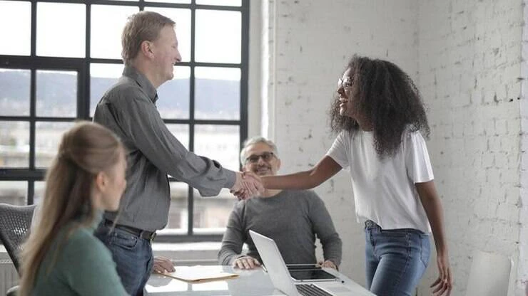 5 simpatias para ter uma boa relação com o chefe