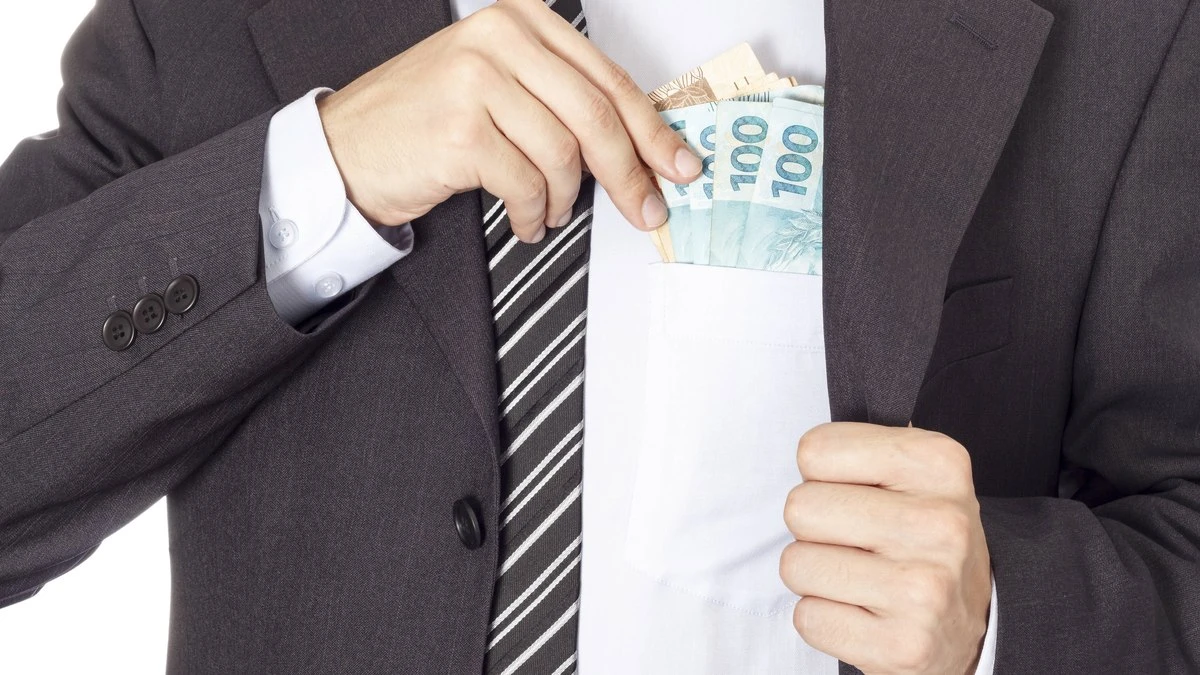Como saber se estou na restituição do Imposto de Renda de 2026?