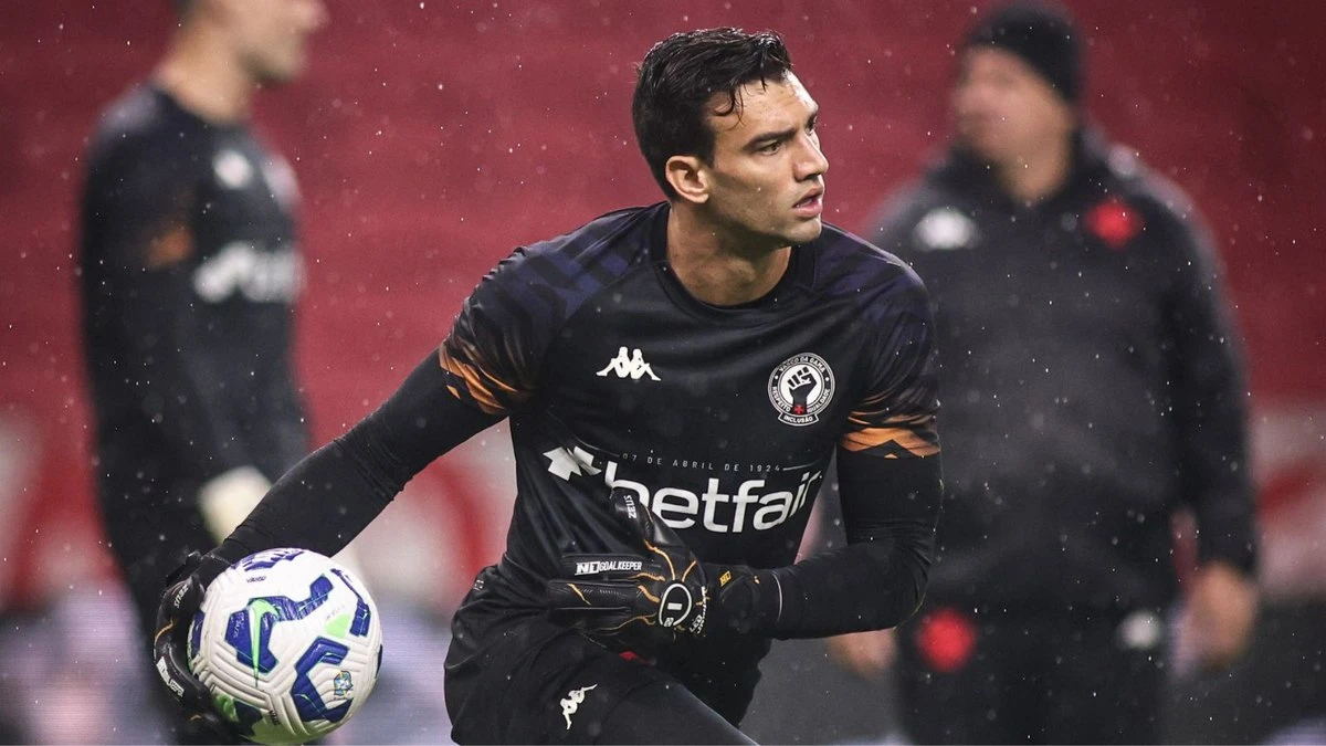 Jogador do Vasco lamenta ausência na Copa do Mundo