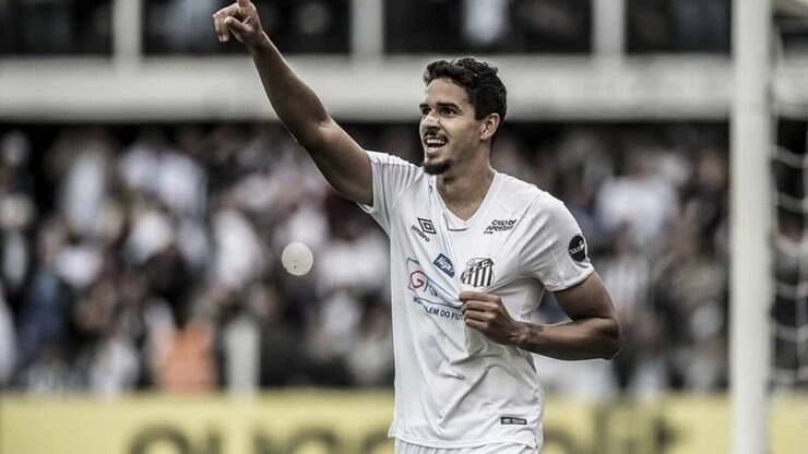 Clube português faz oferta de R$ 30 mi para contratar Lucas Veríssimo, do Santos
