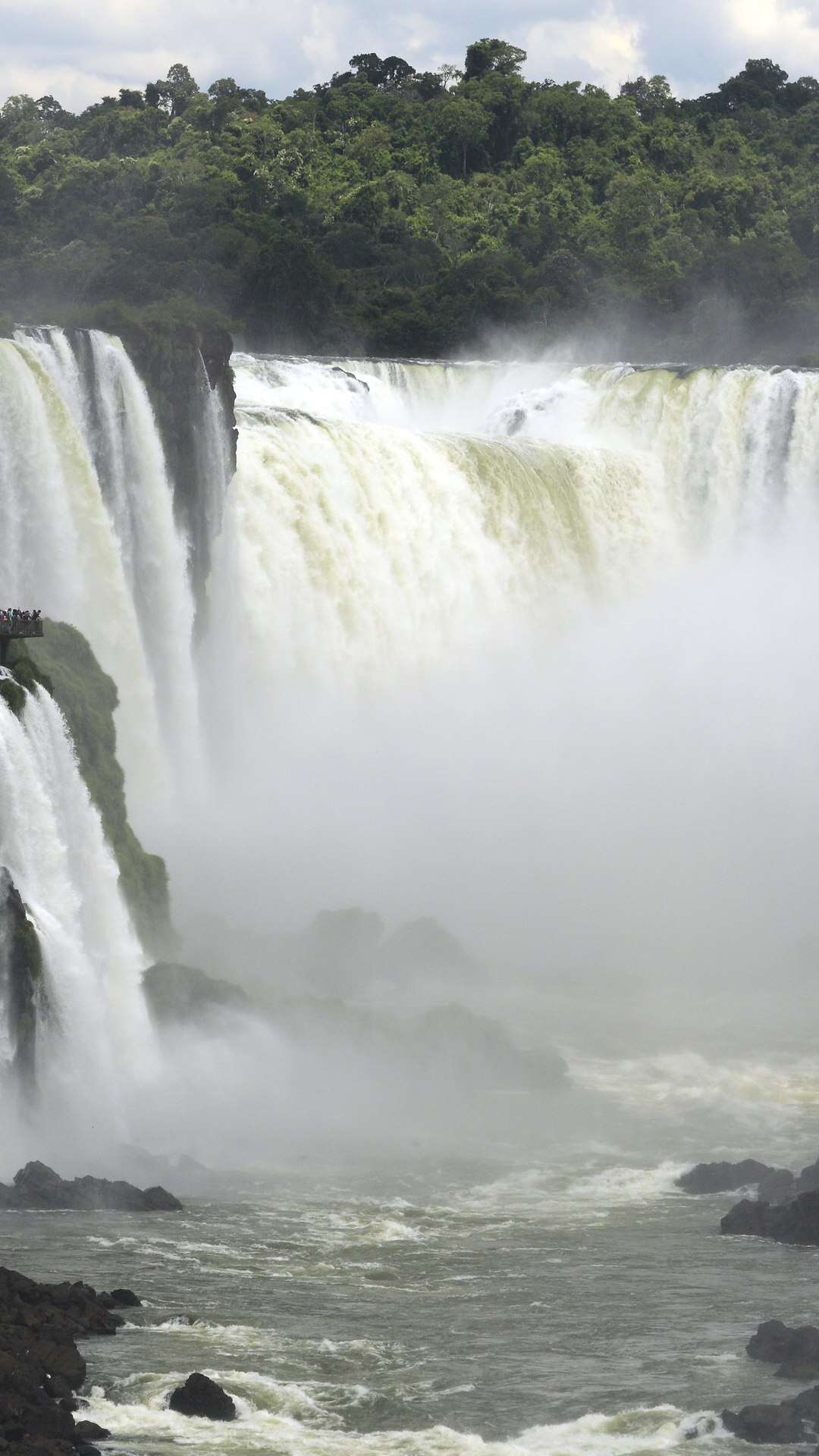 Cataratas do Iguaçu: acesso à Garganta do Diabo é reaberto no lado argentino